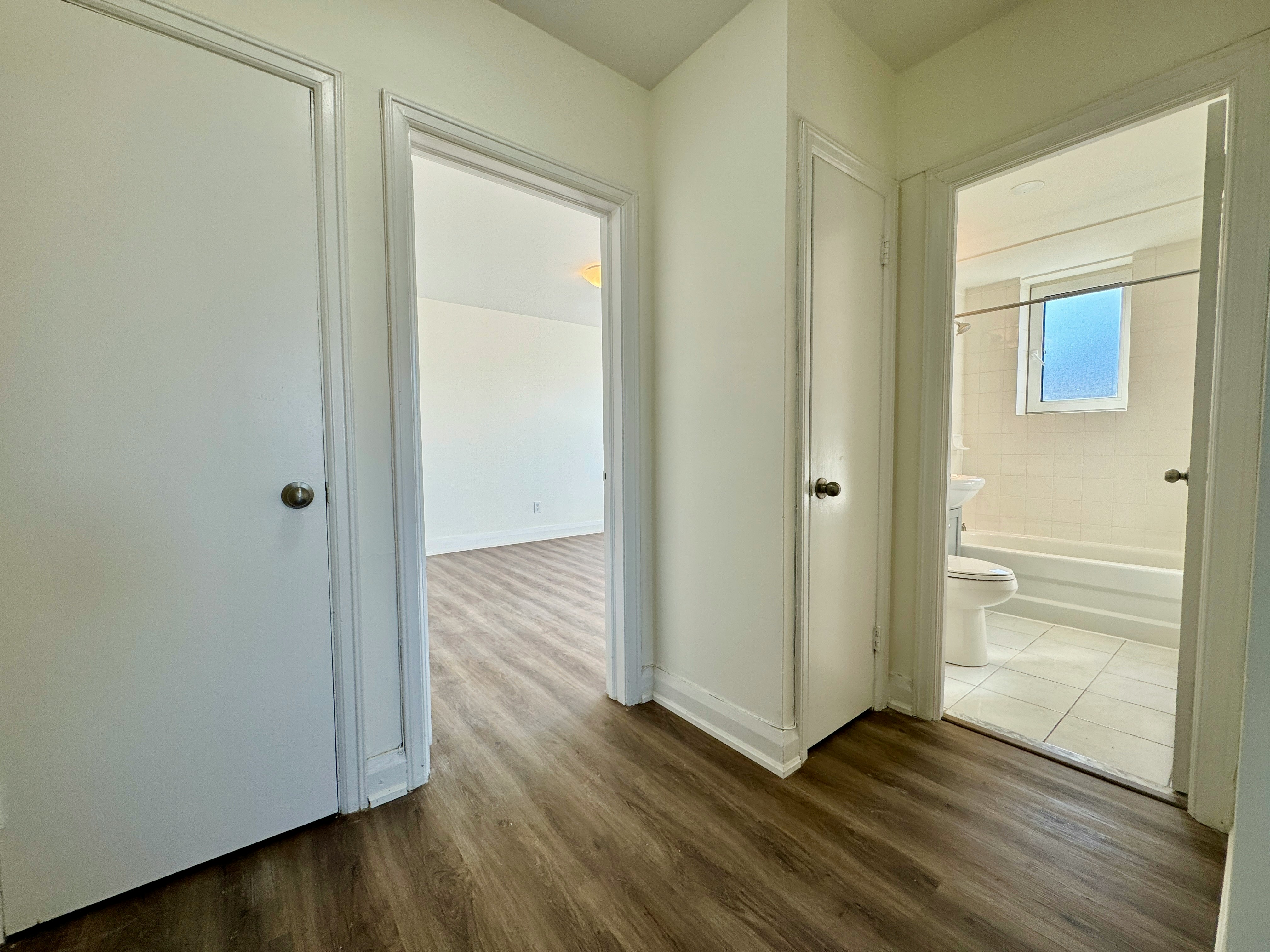 U302-36 Wood Glen Road, Toronto, ON, M1N 2V9 - 8