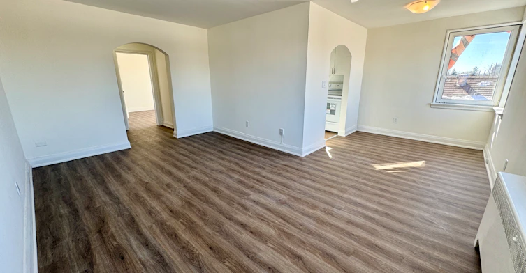 U302-36 Wood Glen Road, Toronto, ON, M1N 2V9 - 4