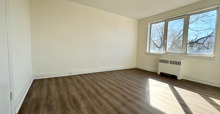 U302-36 Wood Glen Road, Toronto, ON, M1N 2V9 - 12