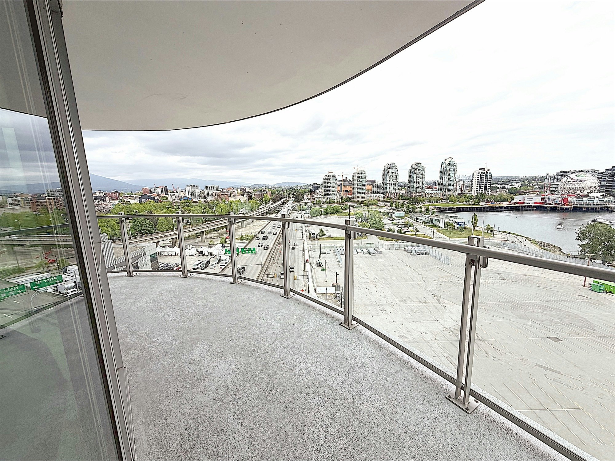 303-685 Pacific Boulevard, Vancouver, BC, V6B 0R4 - 9