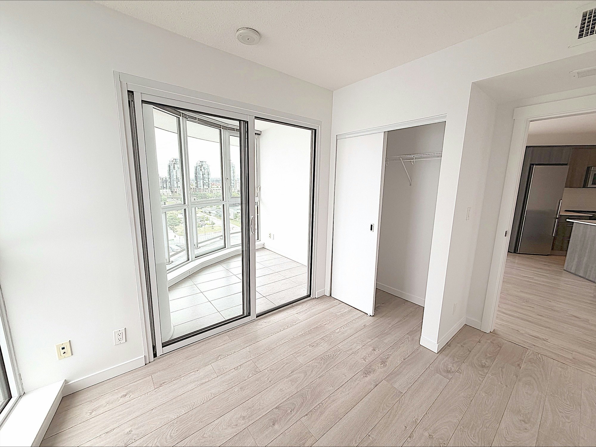 303-685 Pacific Boulevard, Vancouver, BC, V6B 0R4 - 10