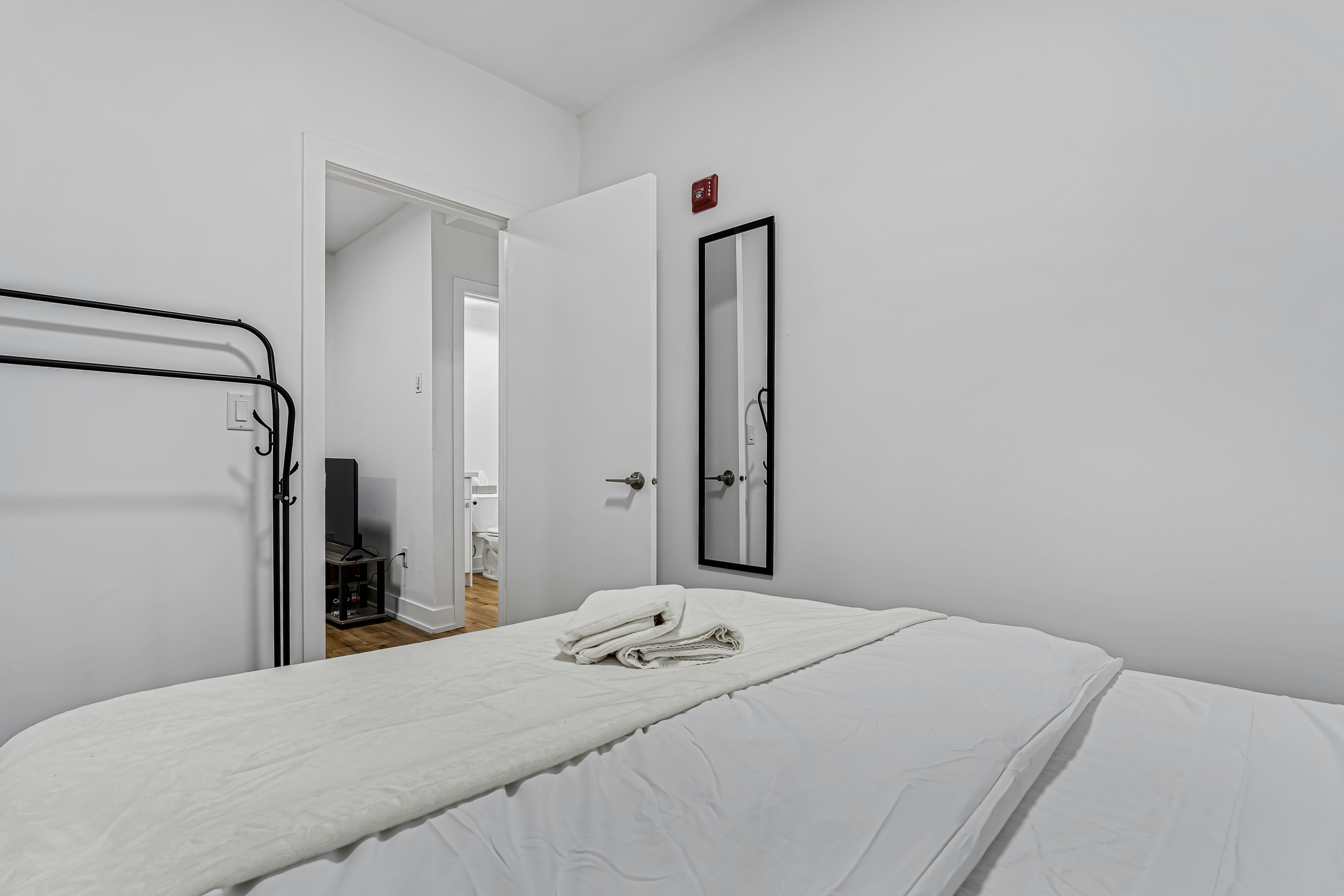 2-610 King Street E, Hamilton, ON, L8N 1E2 - 10