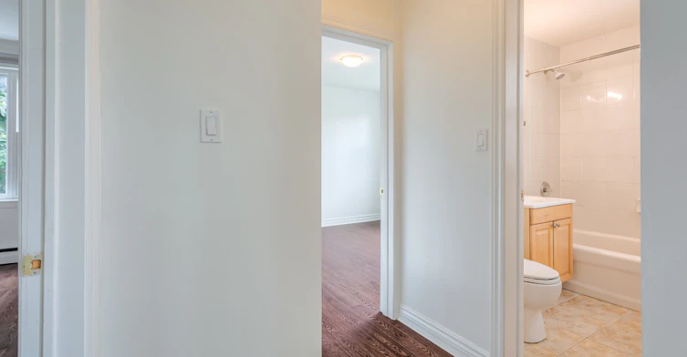 204-111 Craydon Road, Whitby, ON, L1N 2B5 - 13