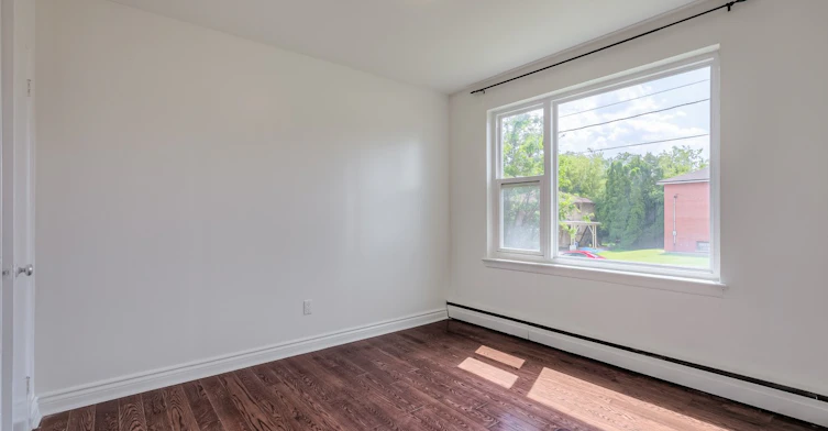 204-111 Craydon Road, Whitby, ON, L1N 2B5 - 8