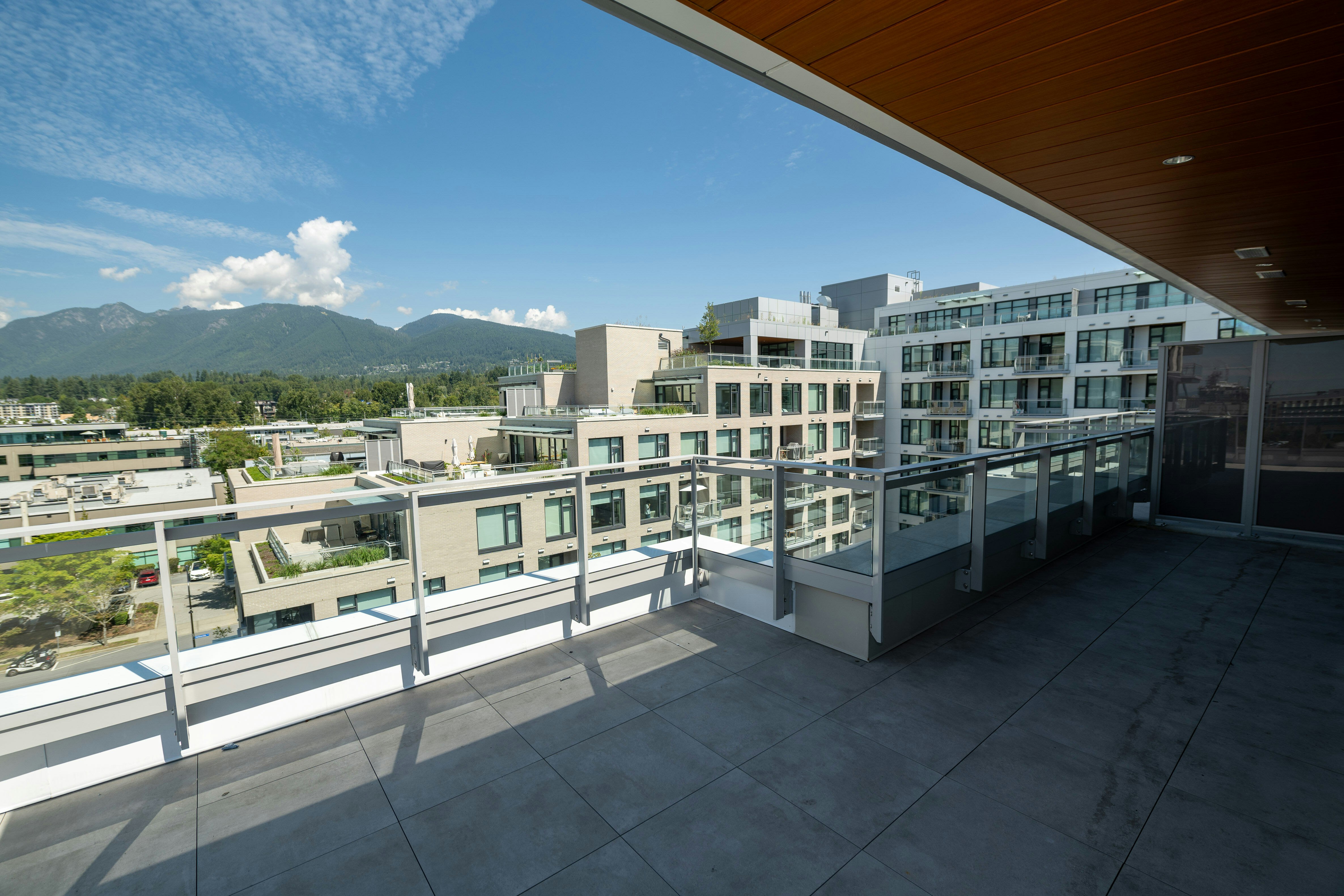 703-777 Harbour Way, North Vancouver, BC, V7P 0G2 - 14
