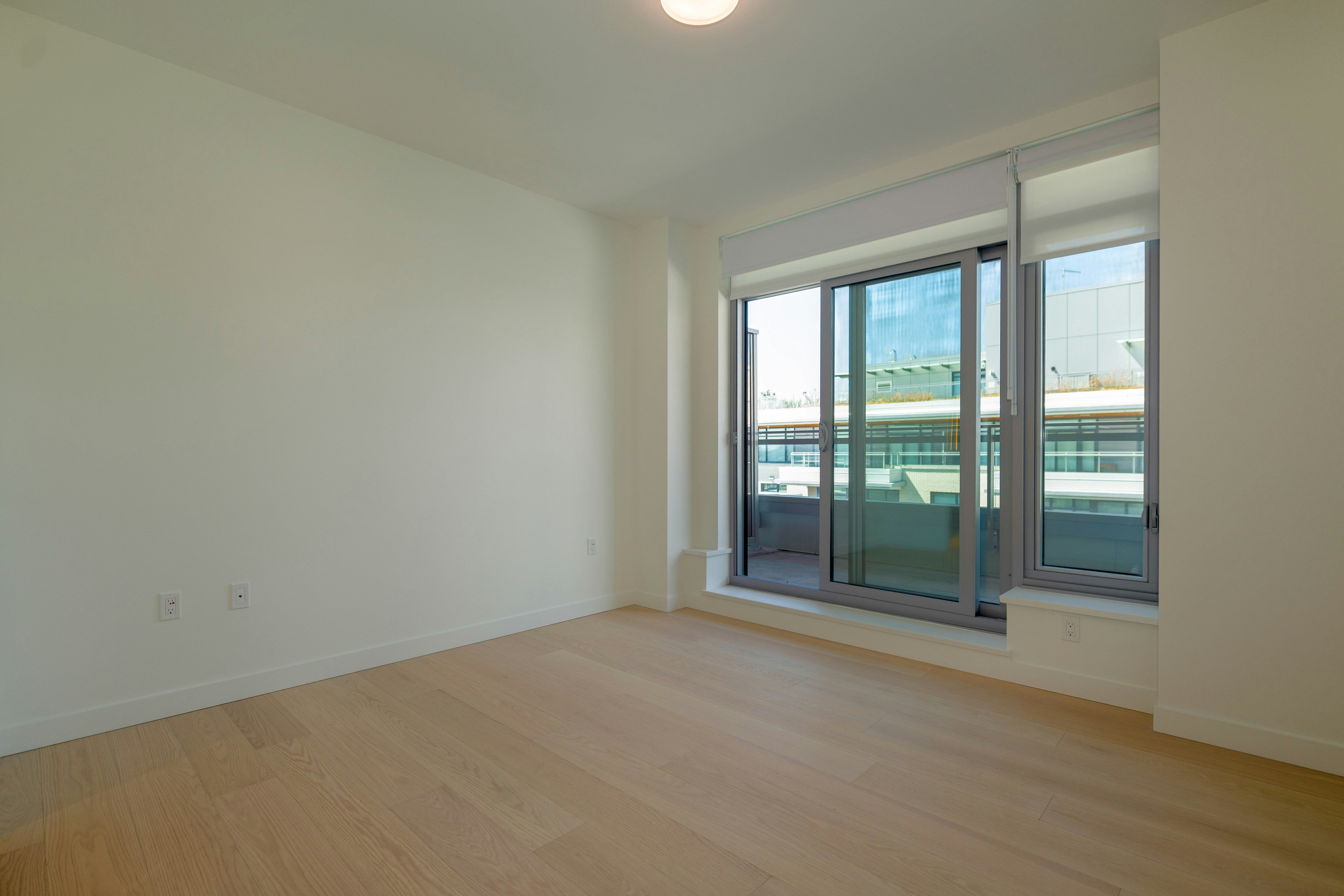 703-777 Harbour Way, North Vancouver, BC, V7P 0G2 - 21