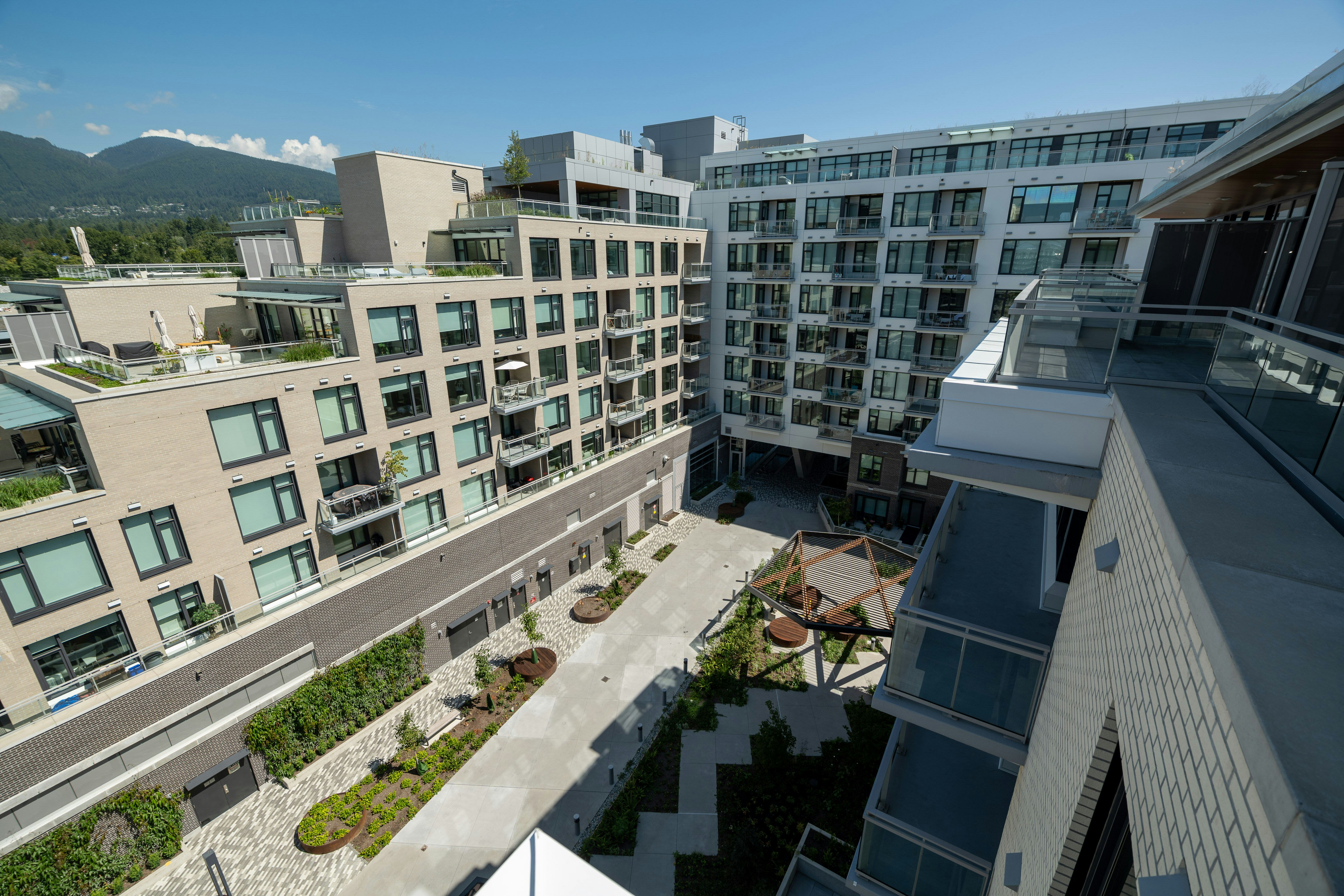 703-777 Harbour Way, North Vancouver, BC, V7P 0G2 - 13