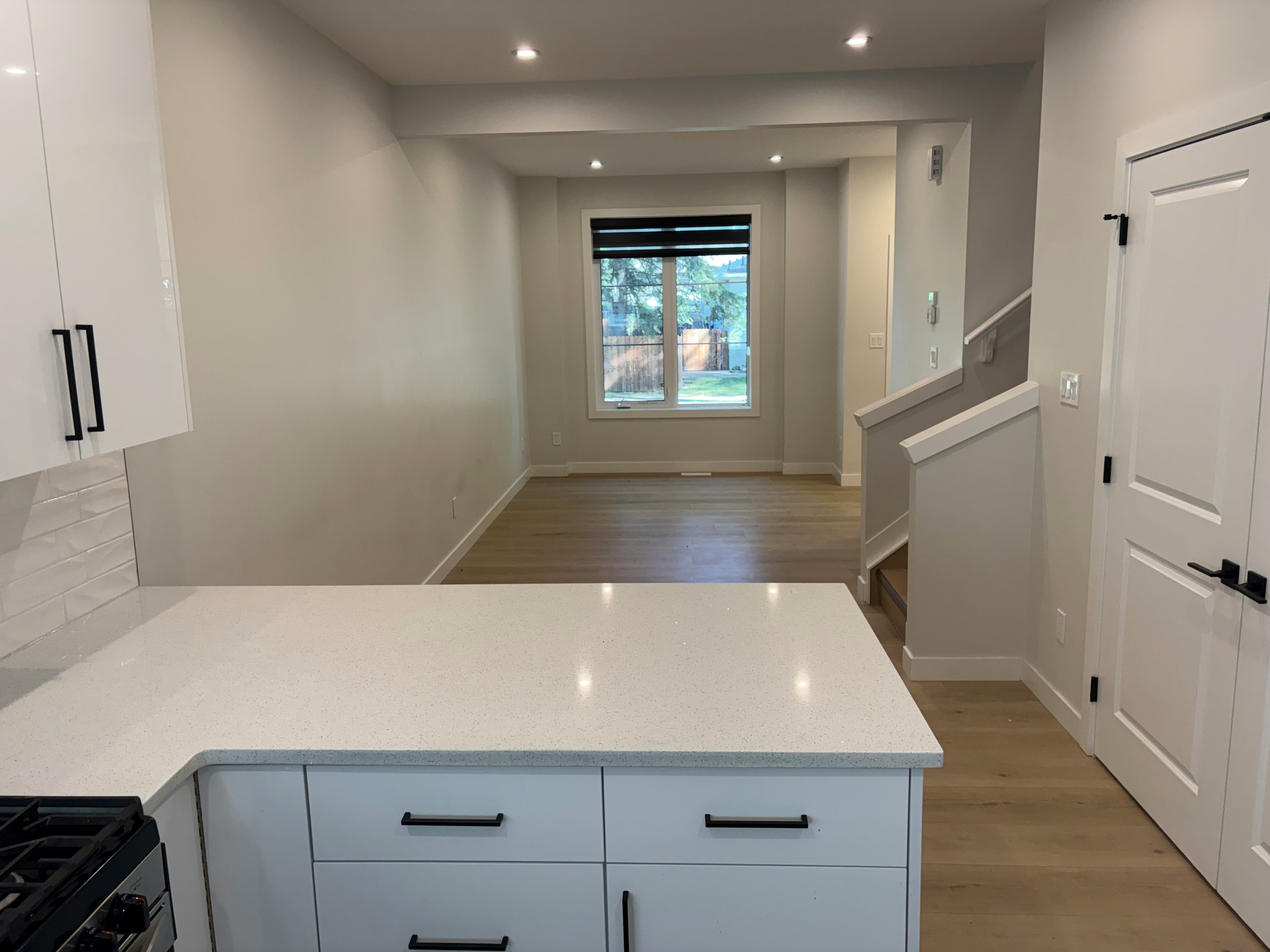 8903 123 Avenue Northwest, Edmonton, AB, T5B 3W6 - 2
