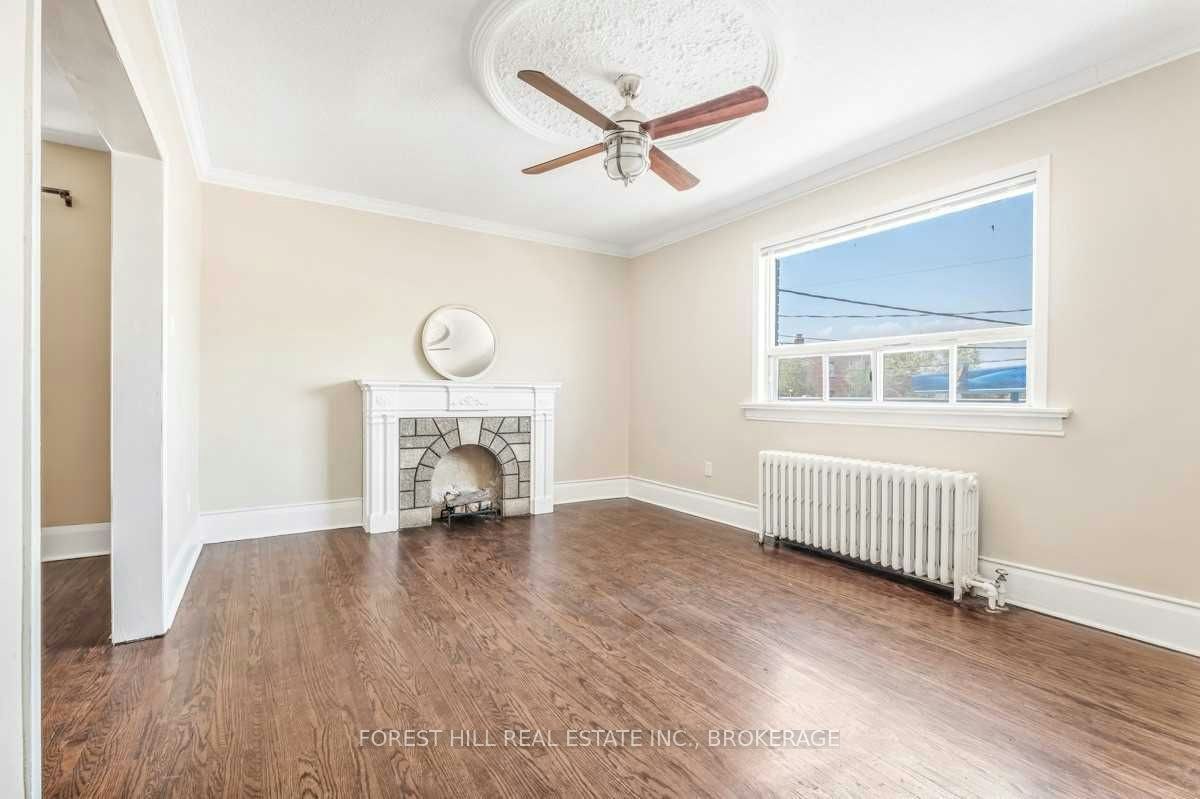 Upper-634 Vaughan Road, Toronto, ON, M6E 2Y3