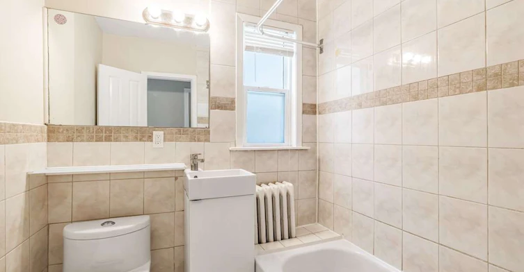 Upper-634 Vaughan Road, Toronto, ON, M6E 2Y3 - 8