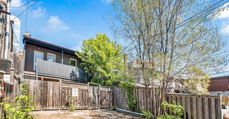 Upper-634 Vaughan Road, Toronto, ON, M6E 2Y3 - 10