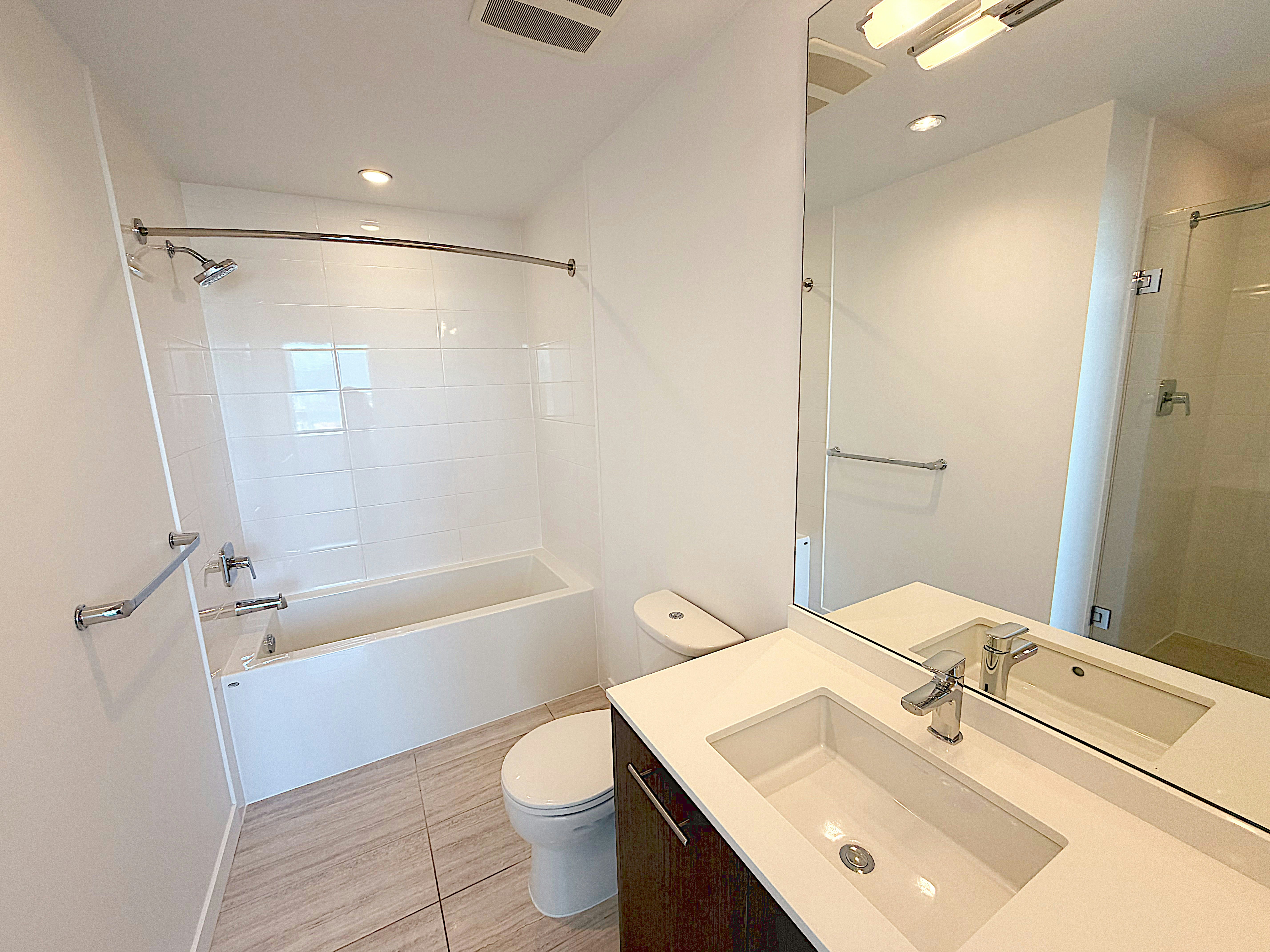 1907-685 Pacific Boulevard, Vancouver, BC, V6B 0R4 - 3