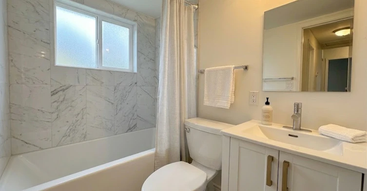 5 Lanbrooke Avenue, Toronto, ON, M2R 2C5 - 6