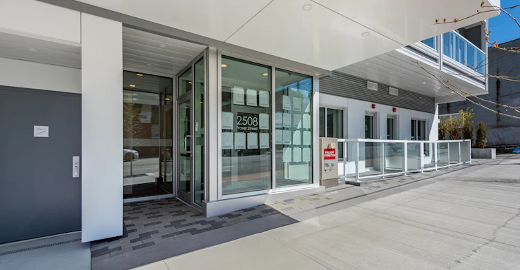 205-2508 Fraser Street, Vancouver, BC, V5T 3V4 - 2