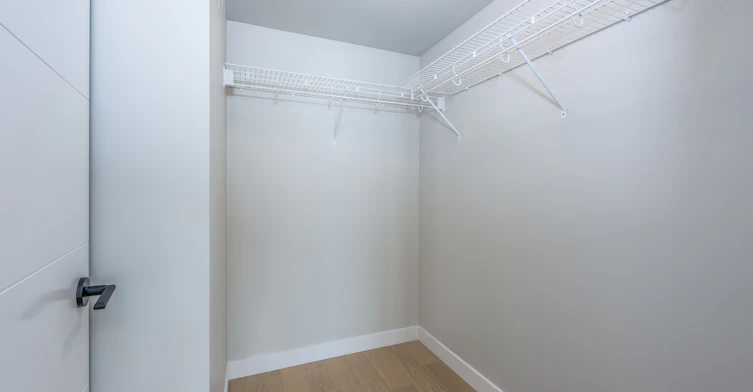 205-2508 Fraser Street, Vancouver, BC, V5T 3V4 - 11
