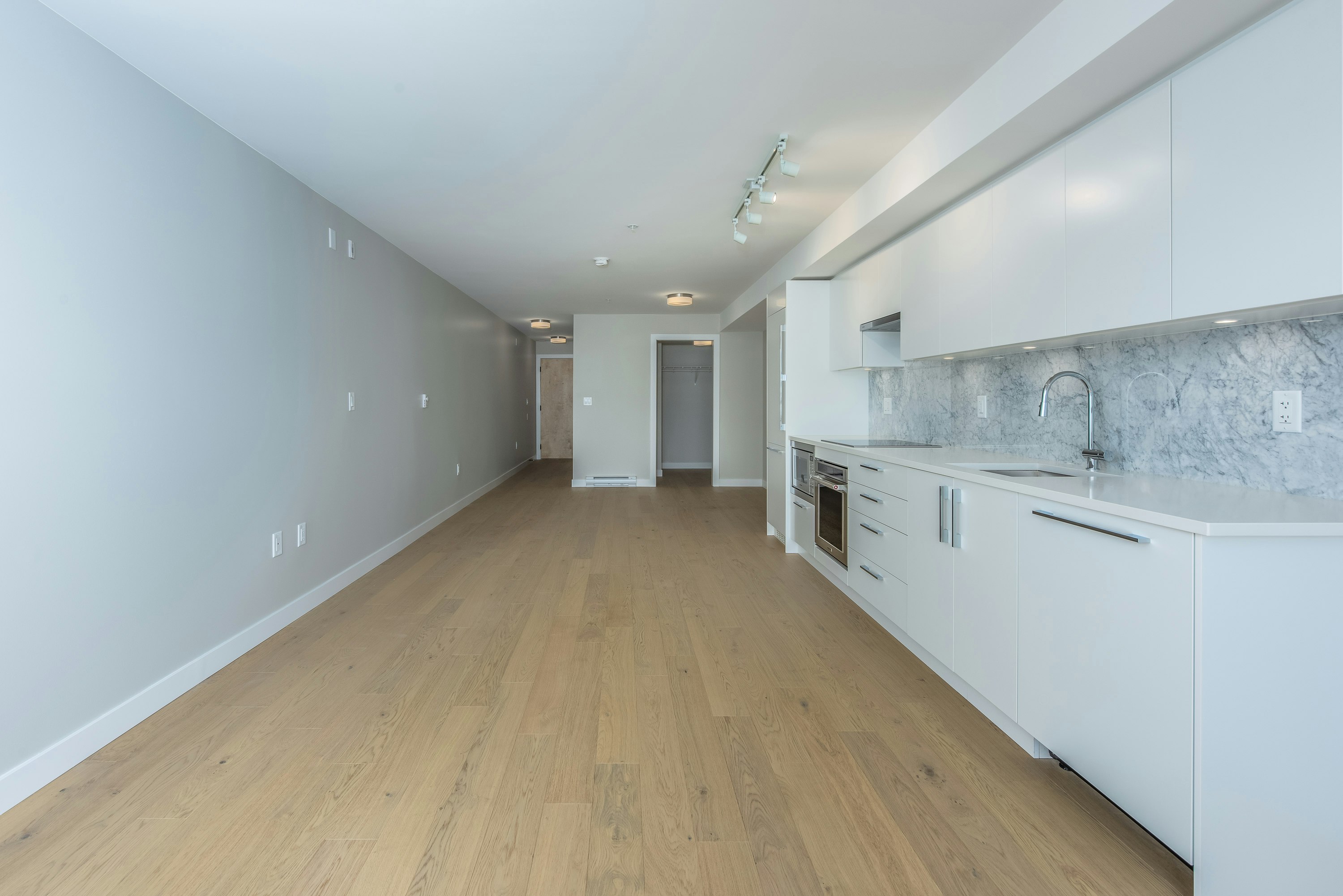 205-2508 Fraser Street, Vancouver, BC, V5T 3V4 - 10