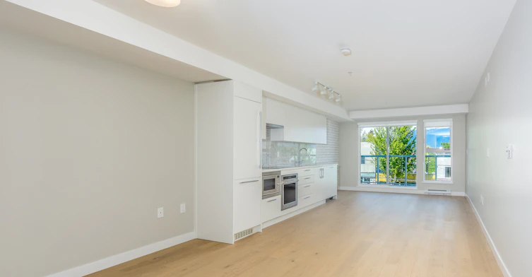 205-2508 Fraser Street, Vancouver, BC, V5T 3V4 - 5