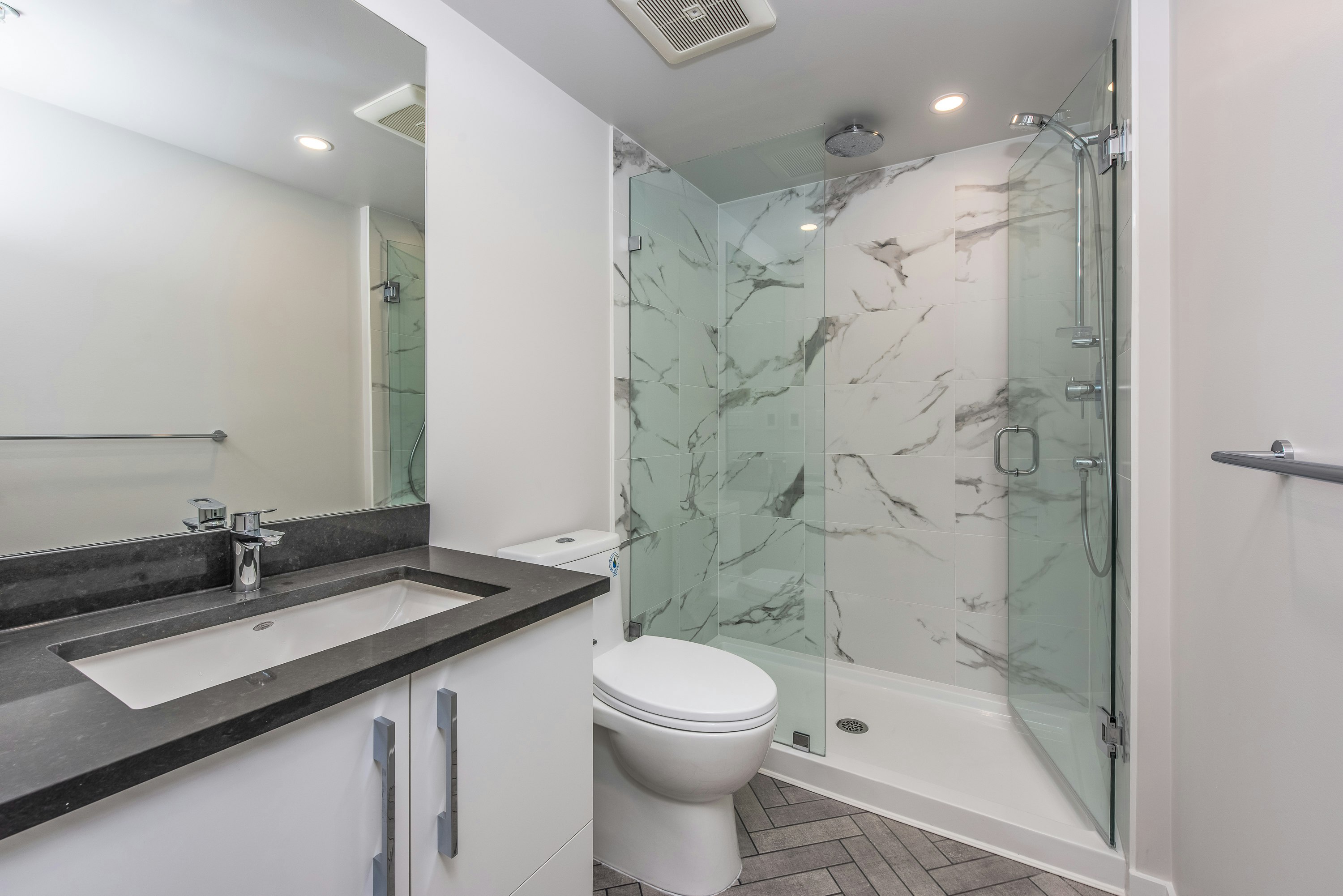 205-2508 Fraser Street, Vancouver, BC, V5T 3V4 - 12
