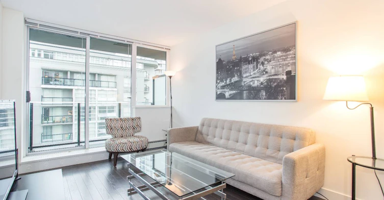 907-1325 Rolston Street, Vancouver, BC, V6B 0M2 - 3