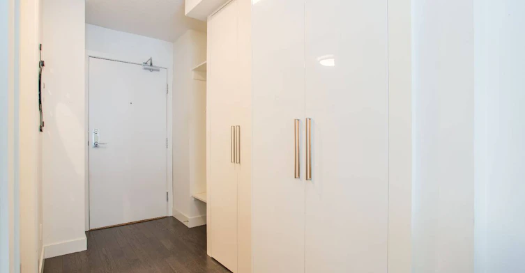 907-1325 Rolston Street, Vancouver, BC, V6B 0M2 - 11