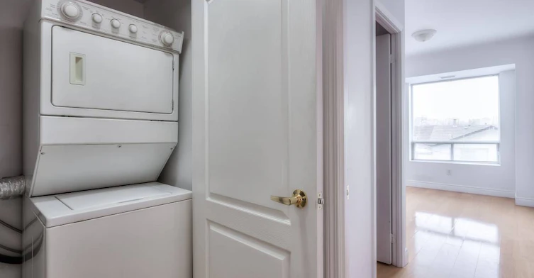 U307-77 Mcmurrich Street, Toronto, ON, M5R 3V3 - 13