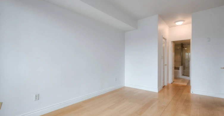 U307-77 Mcmurrich Street, Toronto, ON, M5R 3V3 - 8