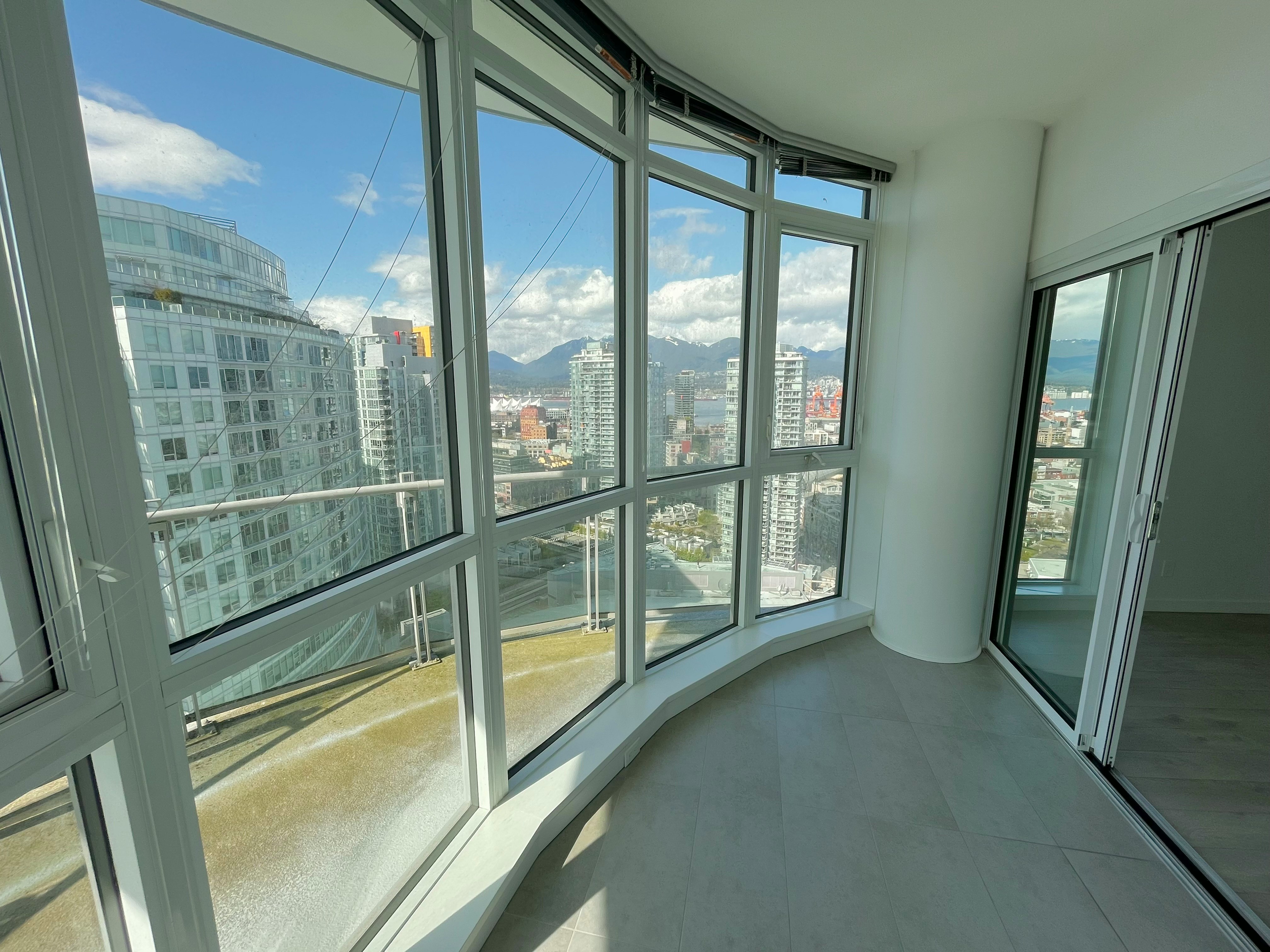 1908-685 Pacific Boulevard, Vancouver, BC, V6B 0R4 - 4