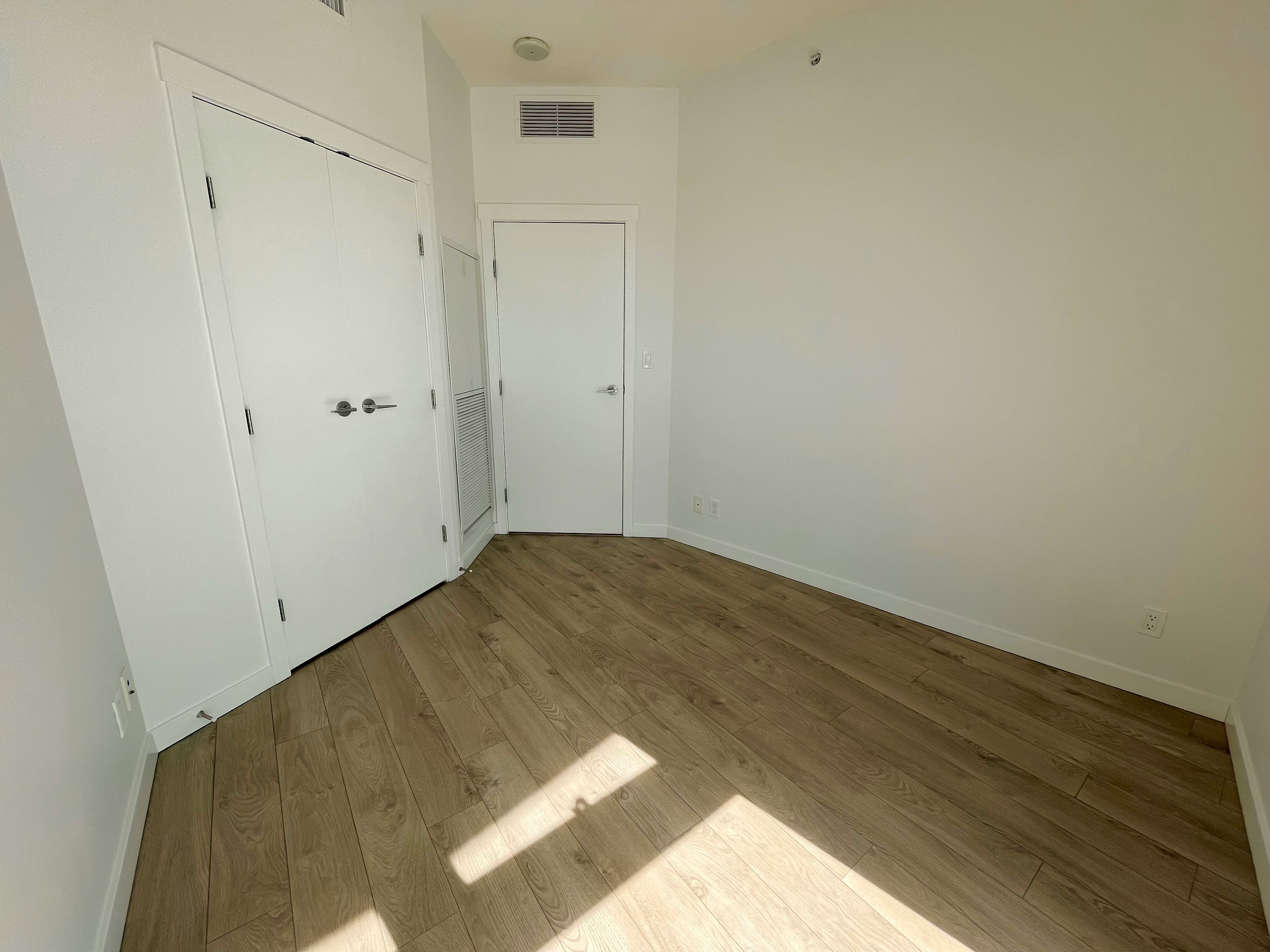 1908-685 Pacific Boulevard, Vancouver, BC, V6B 0R4 - 8