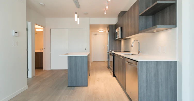 2910-685 Pacific Boulevard, Vancouver, BC, V6B 0R4 - 2