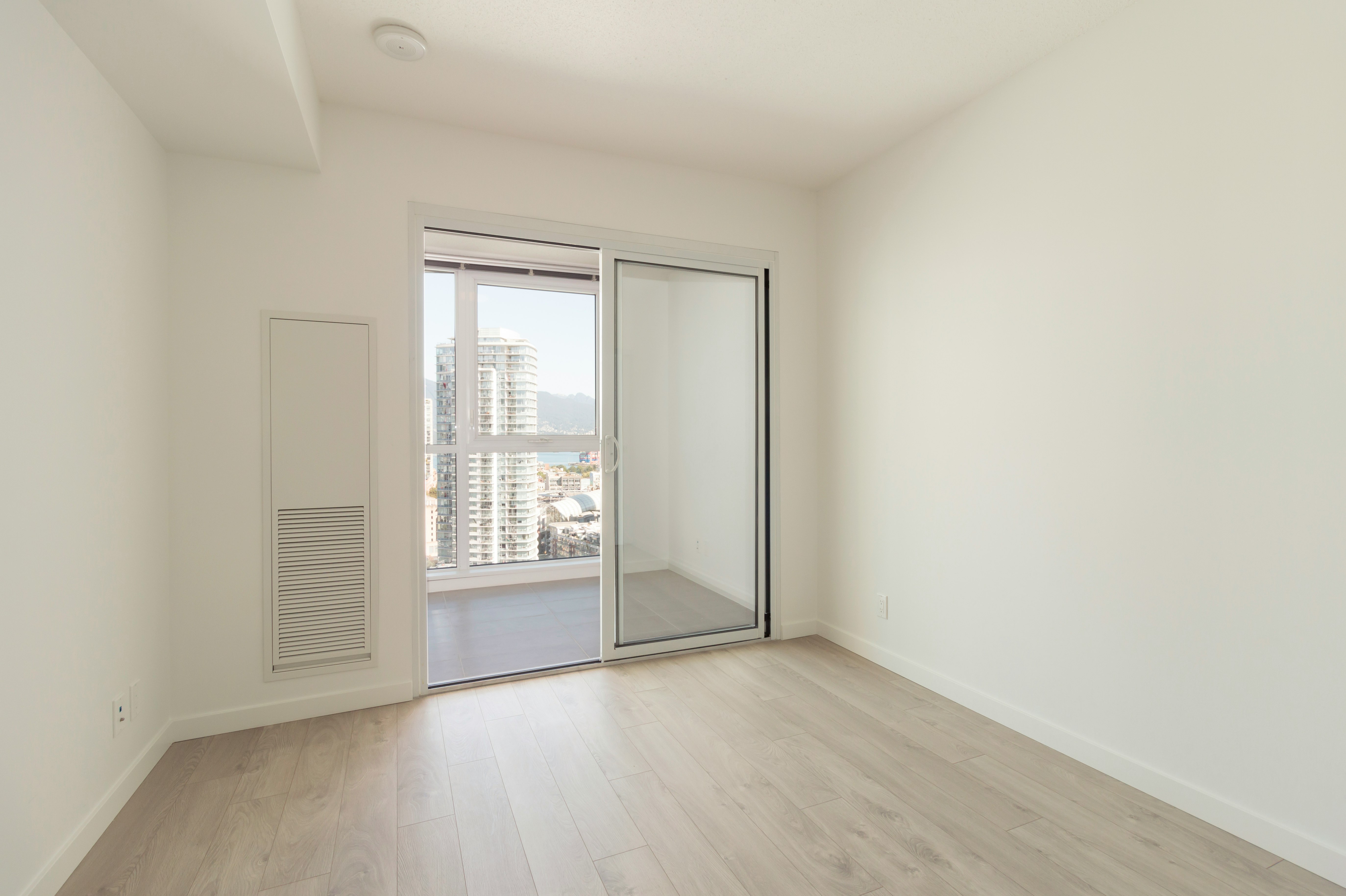 2910-685 Pacific Boulevard, Vancouver, BC, V6B 0R4 - 3