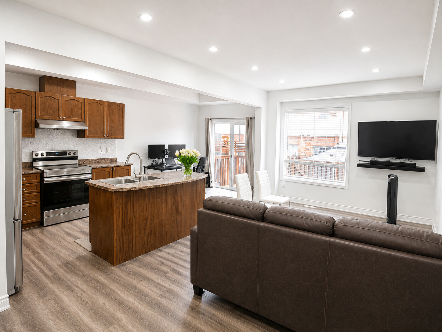 142 Palacebeach Trail, Hamilton, ON, L8E 0C3 - 2