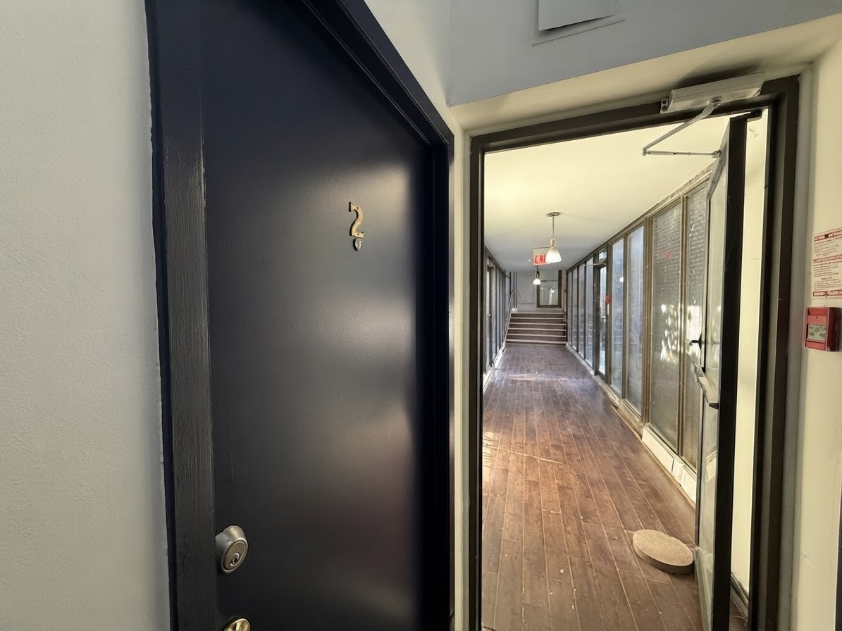 181 Gerrard Street East, Toronto, ON, M5A 2E5 - 11