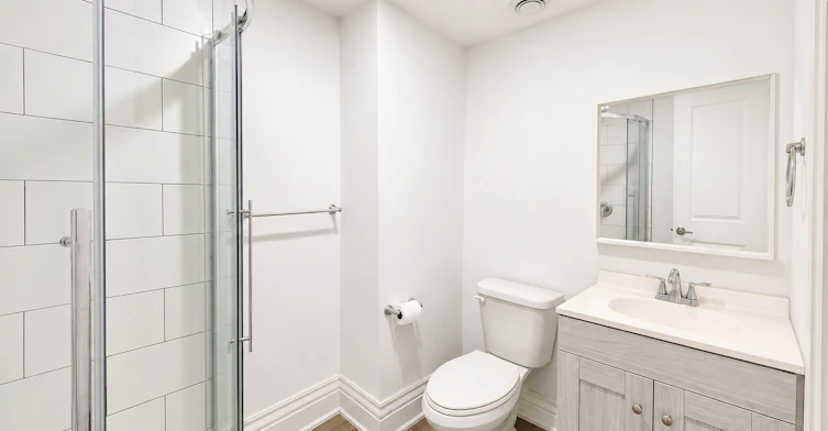 16 West Avenue South, Hamilton, ON, L8N 2S1 - 5