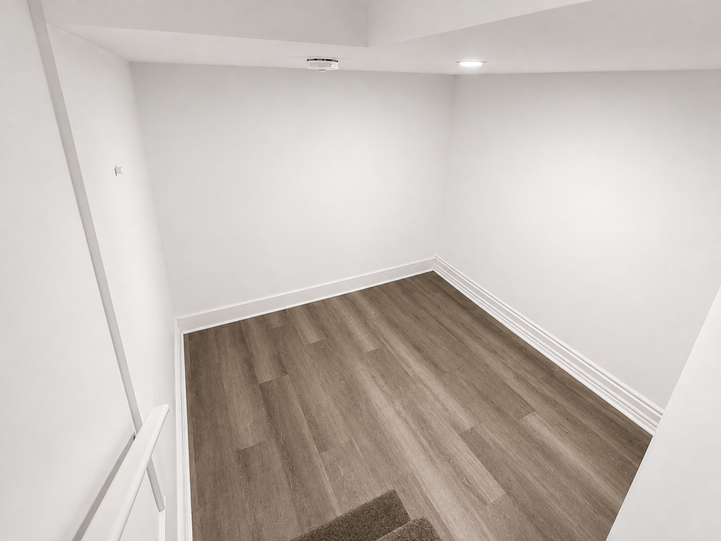 16 West Avenue South, Hamilton, ON, L8N 2S1 - 2