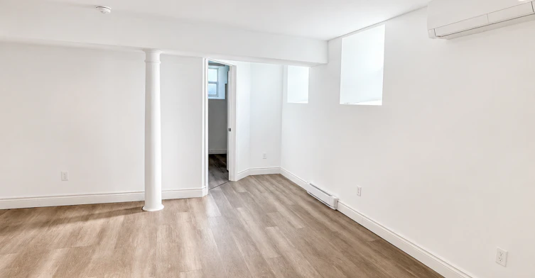 16 West Avenue South, Hamilton, ON, L8N 2S1 - 11