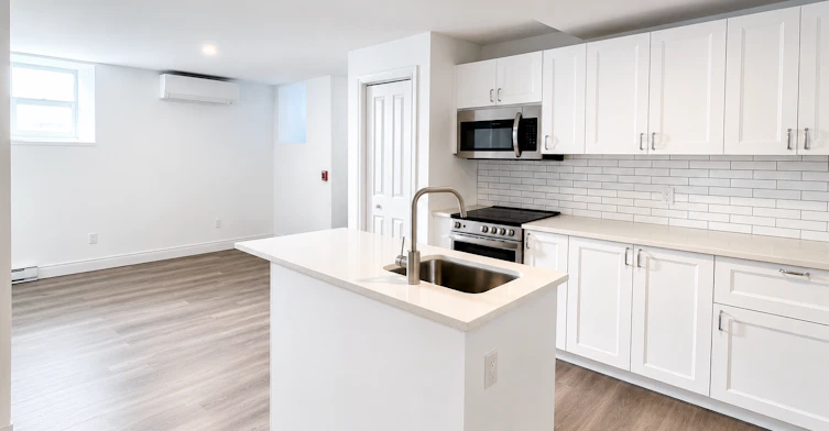 16 West Avenue South, Hamilton, ON, L8N 2S1 - 7