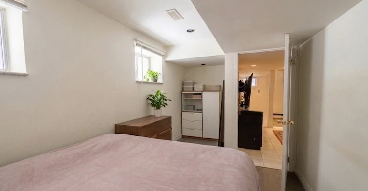 BSMT-26 Rockvale Avenue, Toronto, ON, M6E 3E4 - 6
