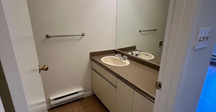 315, West 13th Avenue, Vancouver, BC, V5Y 1W2 - 9