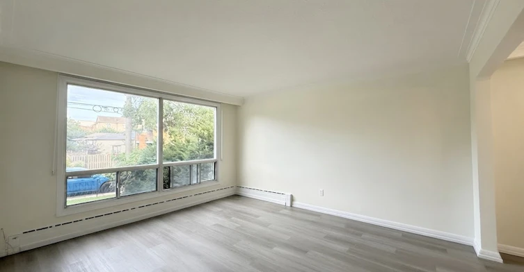Main-46 Montcalm Avenue, Toronto, ON, M6E 4N7 - 5