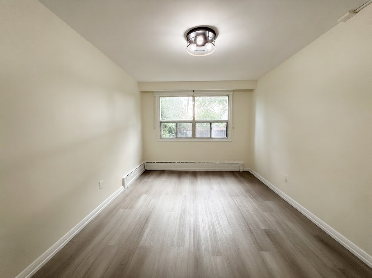 Main-46 Montcalm Avenue, Toronto, ON, M6E 4N7 - 21