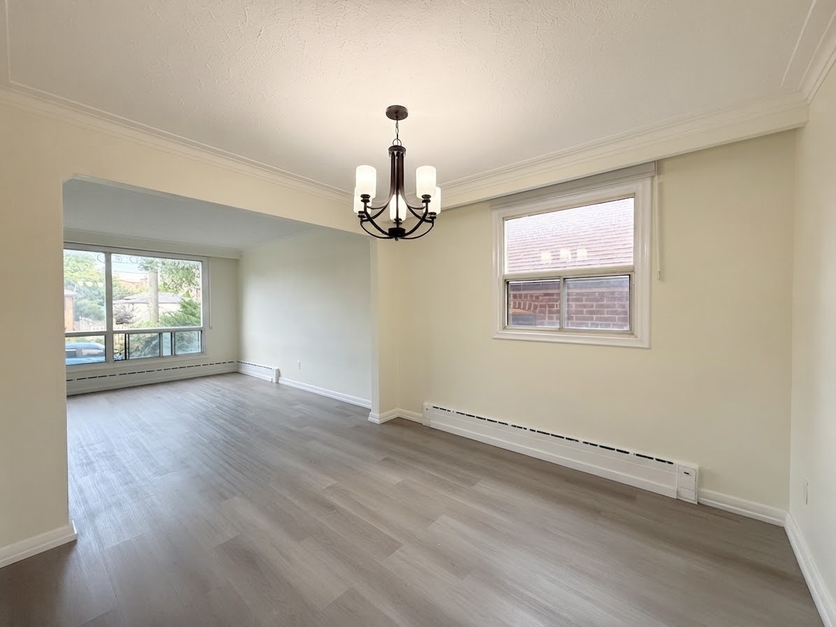Main-46 Montcalm Avenue, Toronto, ON, M6E 4N7 - 10
