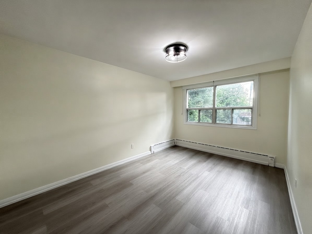Main-46 Montcalm Avenue, Toronto, ON, M6E 4N7 - 20