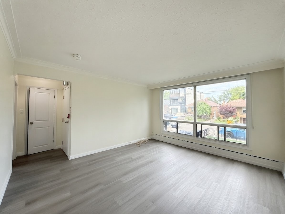 Main-46 Montcalm Avenue, Toronto, ON, M6E 4N7 - 6