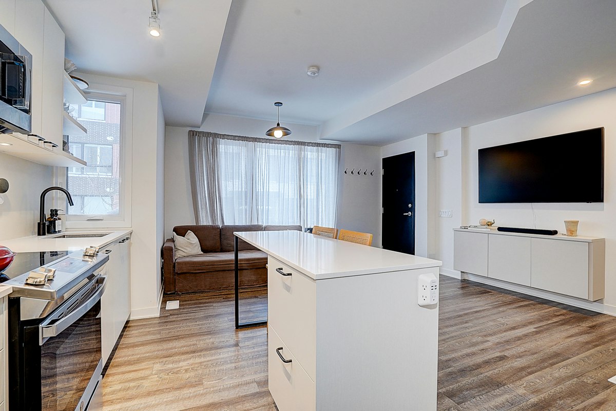 13-30 Ed Clark Gardens, Toronto, ON, M6N 0B5 - 13