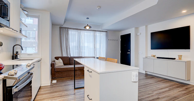 13-30 Ed Clark Gardens, Toronto, ON, M6N 0B5 - 13