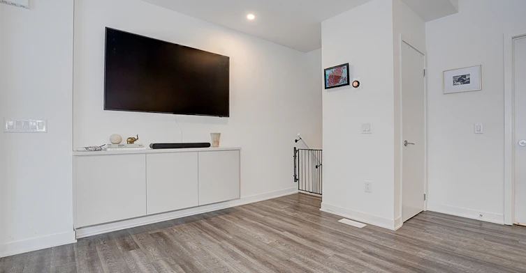 13-30 Ed Clark Gardens, Toronto, ON, M6N 0B5 - 4