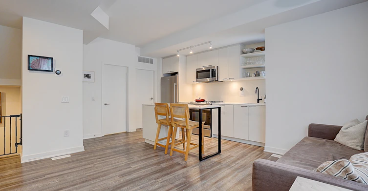13-30 Ed Clark Gardens, Toronto, ON, M6N 0B5 - 2