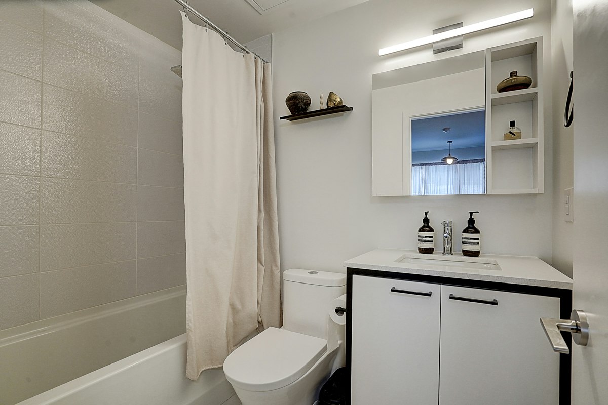 13-30 Ed Clark Gardens, Toronto, ON, M6N 0B5 - 17
