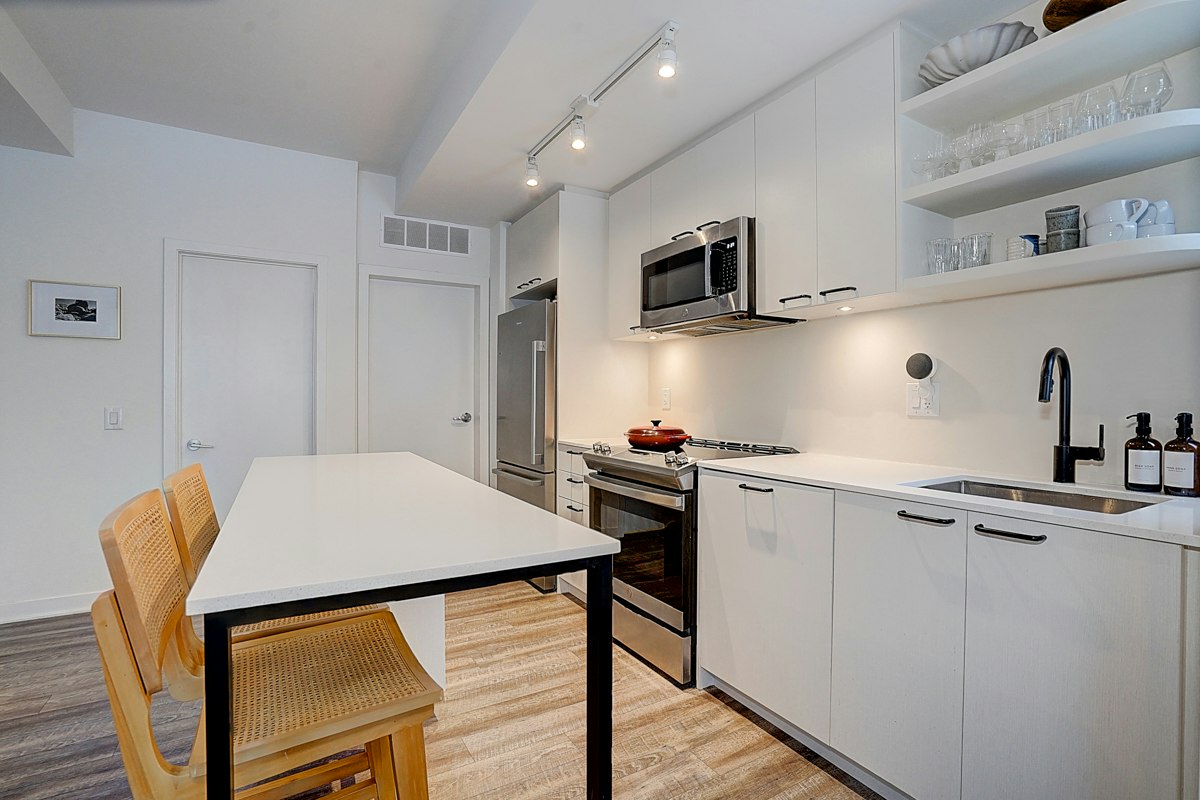 13-30 Ed Clark Gardens, Toronto, ON, M6N 0B5 - 14