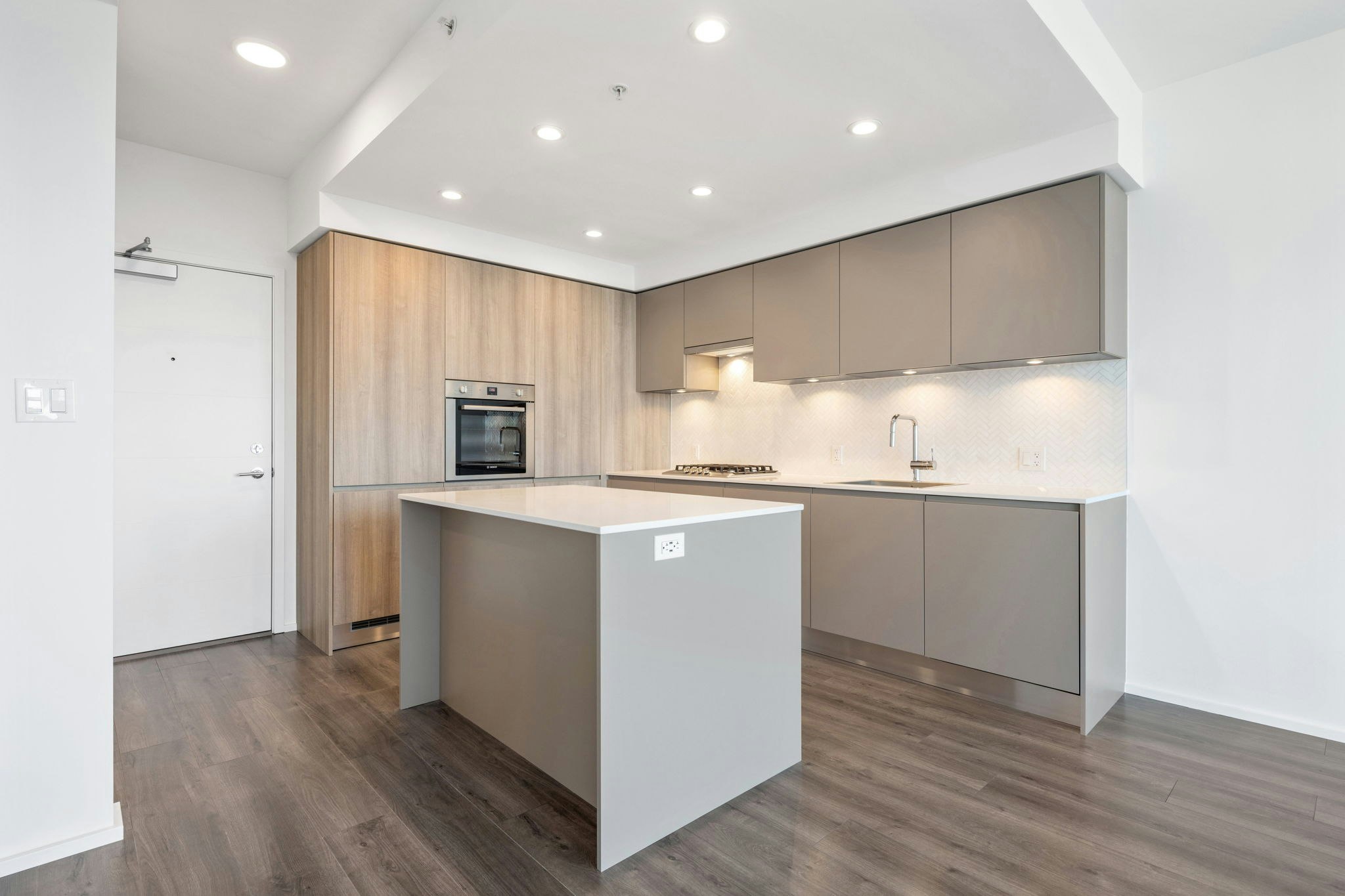 2109-3809 Evergreen Place, Burnaby, BC, V3J 0M1 - 8